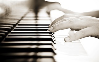 Las Vegas Piano and Voice lessons Studio is the place to go for piano lessons or voice singing lessons in Las Vegas for over 20 years.