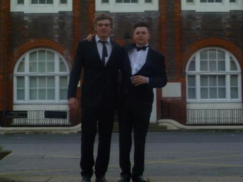 elliottmoss28's profile picture. 