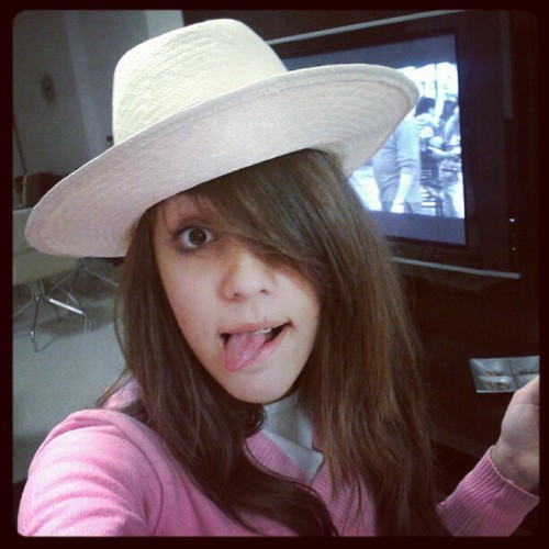 só twitto pq é grátis. http://t.co/WrlbFfOrwO