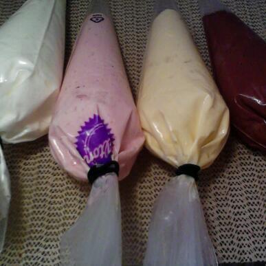 jcvbakingtips's profile picture. I am Exec. pastry chef @ Dream Puffz with @zoubeard.Also follow me @jcvella18 . I'm here to give baking advice and tips to the Twitter World. :)