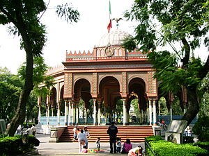 #MORENA Santa María la Ribera // @felipetuiter #SiEresMorenaSíguemeYteSigo