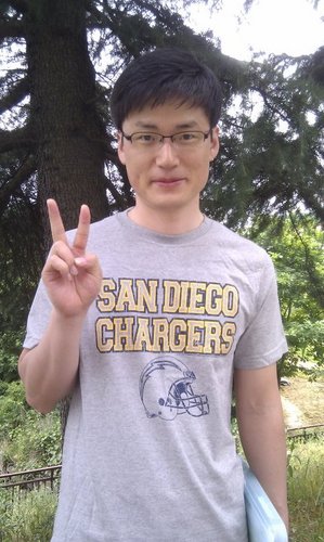 대학생성경읽기선교회(UBF) 진주지부에서 사역중이며 하나님을 사랑하는 김성모(스데반)입니다. 주님의 크신 은혜와 사랑이 친구들에게 늘 풍성하기를 바랍니다. 하나님 사랑! 이웃 사랑!