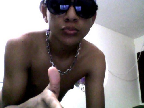 Nome:junior oliveira relacionamento:solteiro msn:teteucb2009@hotmail.com
