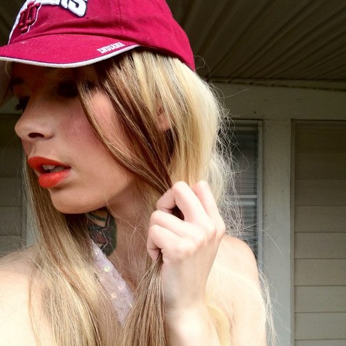 Quotetoxicated's profile picture. Live life up before it passes and it's gone.