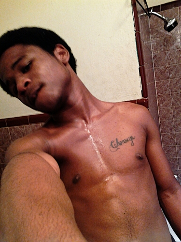chillid layed back and thuggin