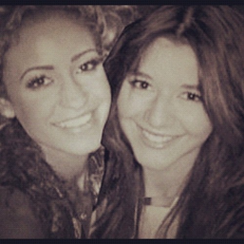 @DaniellePeazer and @EleanorJCalder are amazing. nuff said!