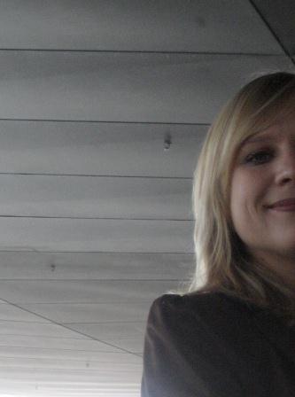 Mich interessiert alles rund ums Thema Essen, Trinken und Genuss. Hier erfahrt Ihr Neuigkeiten meines Blogs http://t.co/EvmtAcxl. Viel Freude beim Lesen!