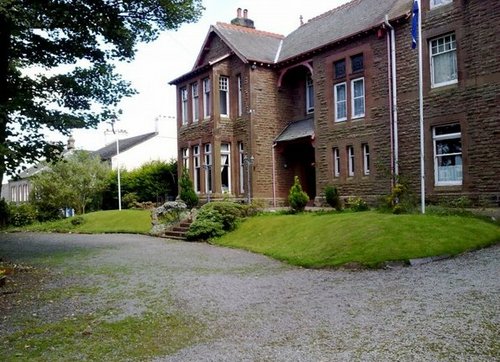 brandrawinfo's profile picture. Brandraw House is a late Victorian sandstone building, built in 1879. It has a large garden at the back of the house, many original features and spacious rooms.