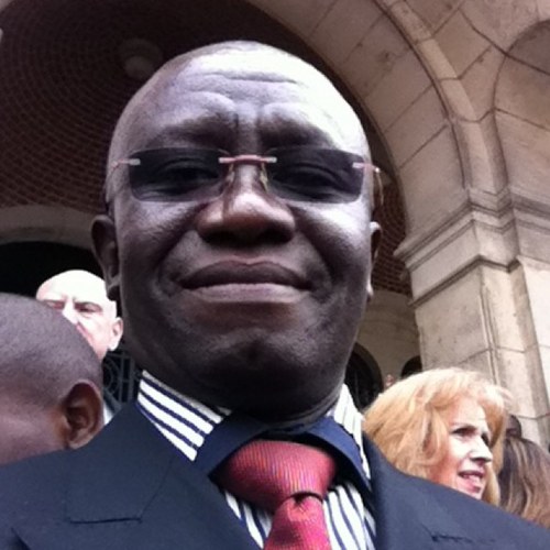 siririkm5's profile picture. Siririkm5 est le profil tweeter du COLLECTIF 236-KM5. Nous œuvrons pour une paix véritable à partir du KM5 à Bangui(RCA).+23675406640 +23670992888  +33777688009