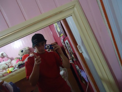 nunca vão me intende sempre vão mi criticar,mas eu quero q se fodão largo minha familia pra te ver joga