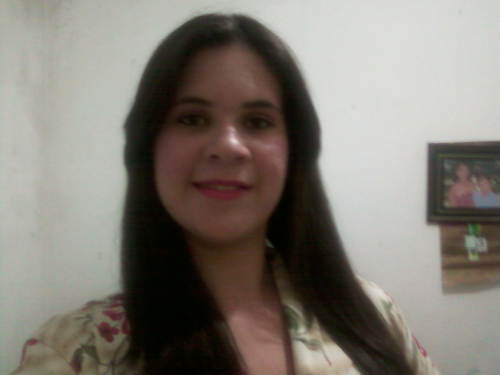 Meu Twitter é @SheilaSantos244 acessem aí minha gente,por favor.