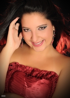 Tenho 17 anos sou do Rio Grande do Sul Tcheee!!!!!!!!
Alegre, amiga, simpática, Feliz!!!!!!!!!!!!!!
 #segue aieee!!!!!!