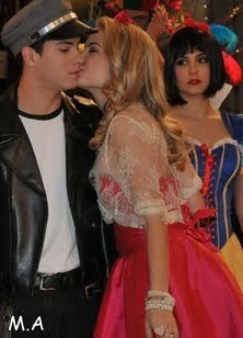 Desde 02/05/2011,
LuAr pra sempre, independente de estarem juntos ou não, meu amor continua o mesmo, incondicional.
