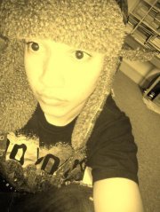 The name is malik, 16 years old :) HMU if you wanna know bout anything else.