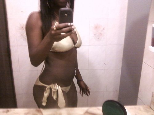 Hey iam QueenLovely iam a aries so i like things my way or no way i love money clothes and shoes, the things that are important to me is my family and my son