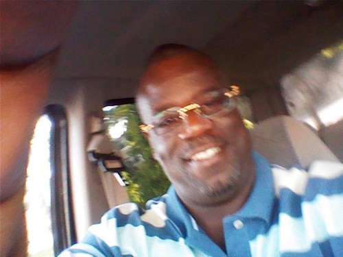 Real,speaks my mind,hates fakness!!! But a really fun loving person!!!