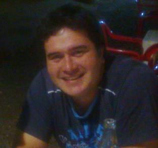 Abogado y Notario Publico, Docente Universitario.
Olimpista.