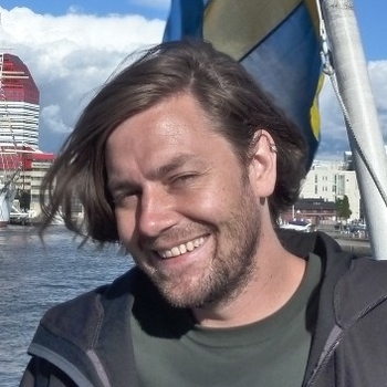 Software engineer. Photography, mountaineering and other things.