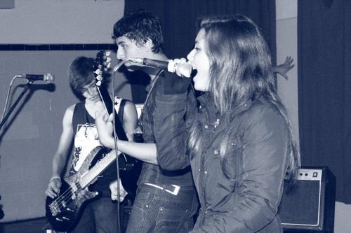 Vocalista: @Perfect__weapon , Baterista: @Guilherme_FK  , Guitarra Solo: @Ronaldo_Stalk , Guitarra Base: Allan Quadri, Baixista: @_The14