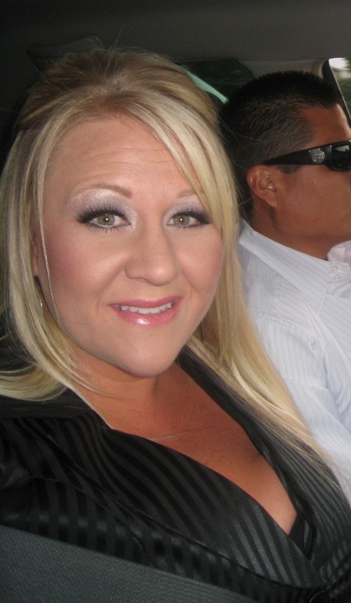 lyndsaystrong's profile picture. Hairstylist and makeup artist!