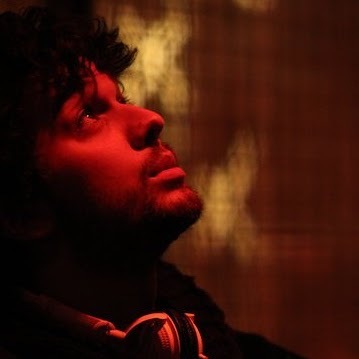 DaCostaRomain's profile picture. Co-founder & CTO @HeavyM_Software - Ready-to-use projection mapping software