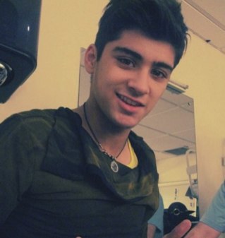 Never live life in fear of death -Zayn Malik Crazy about @zaynmalik and a Certified Directioner ---- Do not unfollow just ask for a followback :-)