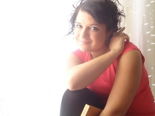 Estilista, maquilladora, lista y sobretodo soñadora sin perder la sonrisa!