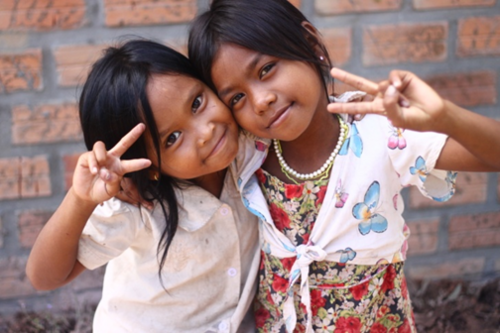 今、話題の【カンボジアスタディツアー】参加者募集中！！自分の可能性を広げたい、何か新しいことに挑戦したい、そんな方々に提供できる『価値』がここにあります！NPO法人HEROとカンボジアの子どもたちの未来を一緒に変えていくお手伝いをしています！