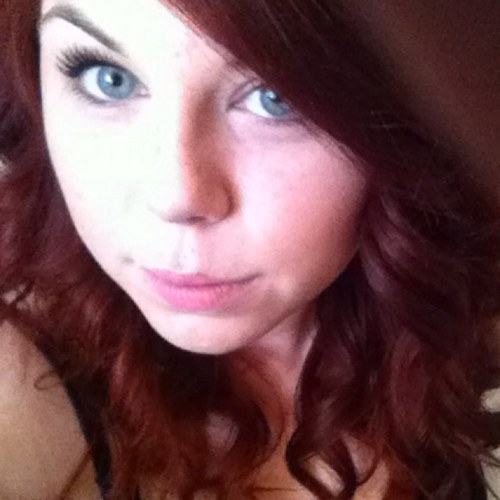 AliaMairns's profile picture. 