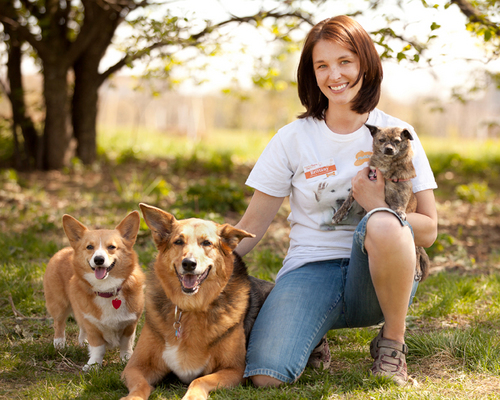 Brittany Veinot is Ottawa's PhoDOGrapher! Brittany has experience photographing dog portraits, advertisements, magazine editorials, events and charities & more!