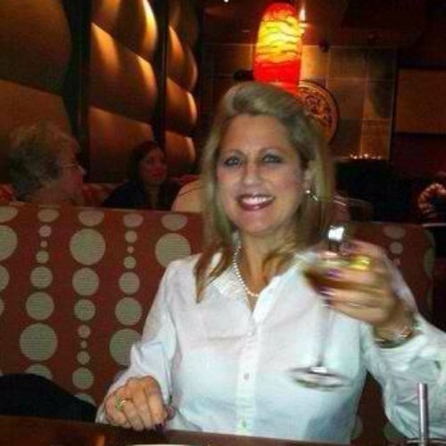 valeriecarlier's profile picture. 