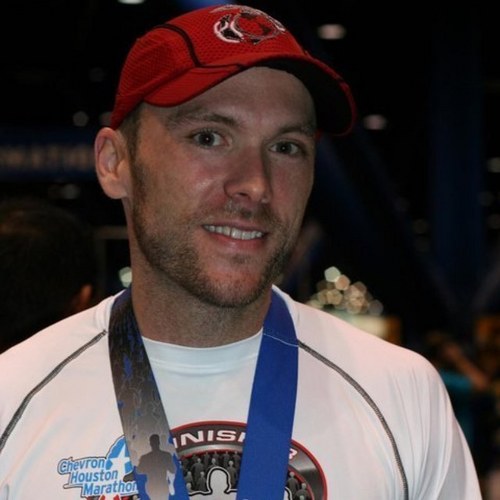 rhstx's profile picture. Fatherhood. Fitness. Food. Flying.