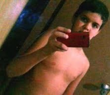 Eu Sou AmériicaFuteboolClube De Coração #
   Maais Vacilou Levou oo Comando é Vermelho.♫(....)