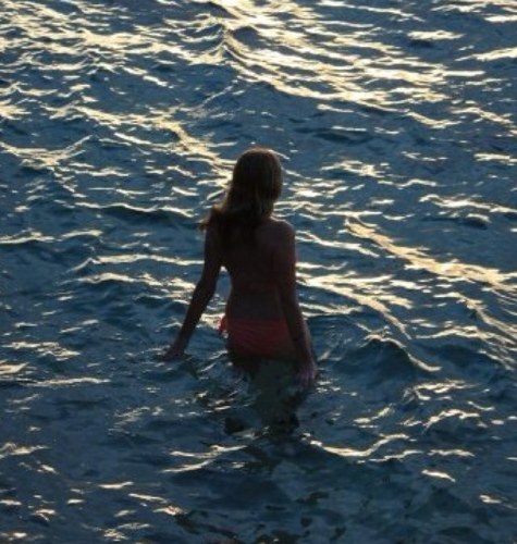 LindsNewell's profile picture. 