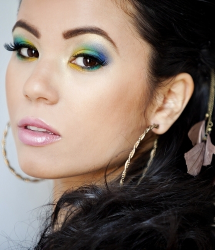 Team Kitarah is a group of fans who have been following the career of up and coming singer-songwriter Kitarah and want the world to know how amazing she is!