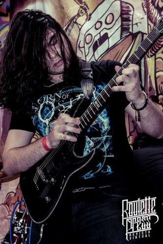 Guitarrista en Throne of Brotherhood / 
http://t.co/CApJTty0Bc /
http://t.co/t89L5JcaoU / suscribete!!
