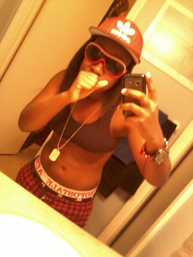 Nickname: Lil Bit, Skool:O.P.Walker,#BandHead,#TeamAries,#TeamIttyBittyPpl,#OPW.B-Tones,#LoveMyWifey,#Ill lyk ya nd luv ya,but fuk ova me..ima hurt ya mentally