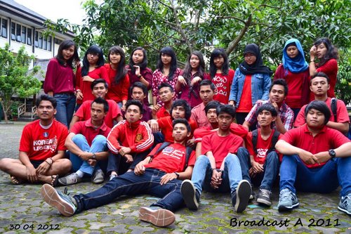 Akun kelas A BROADCAST 2011 FIKOM UNPAD, kelas yang berisi cowo TAMPAN dan cewe LUCU dan mempunyai mental JAWARA !!!!