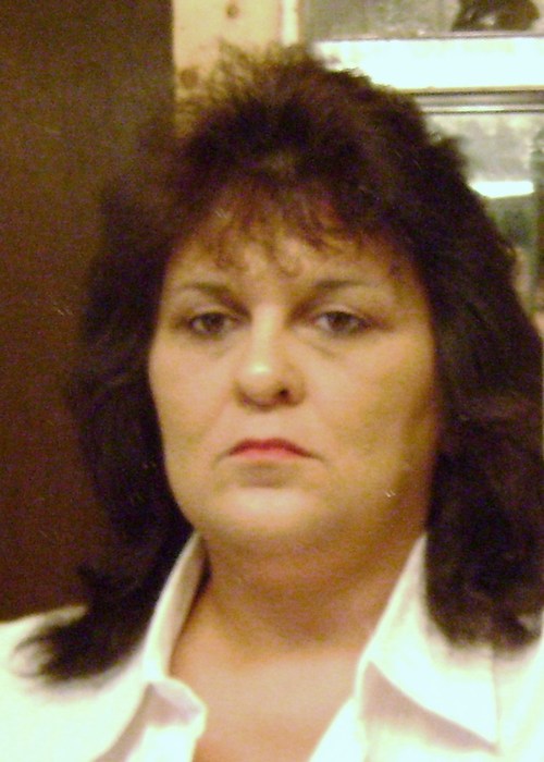 My name is Linda, Live in Fond du Lac, WI I have one son who is 16. I love to travel around to watch my son race BMX. I have three dogs, Just ask if u want more