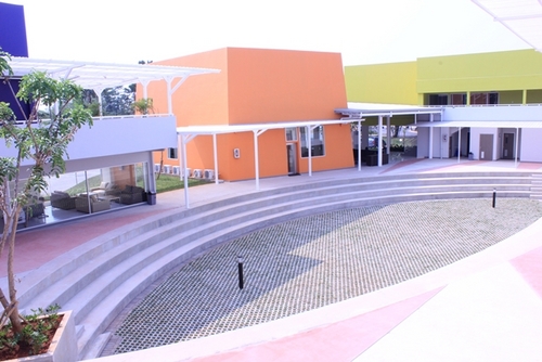 binusian_alsut's profile picture. Ayo! Mari kita jalin hub. yang baik antara sesama Binusian Alam Sutera ^^