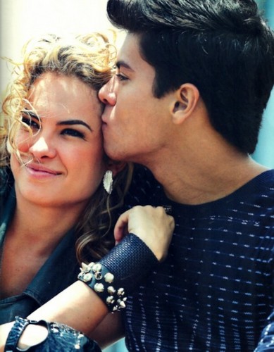 ''Essa distância me faz ter certeza que posso te amar mesmo sem ter você pertinho de mim...'' Amo vcs ♡ @Aguiarthur @Lua_Blanco Madrinha:  @LuAr_Forever12 s2