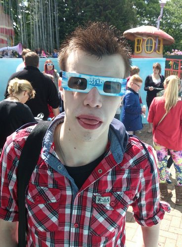 andyh8889's profile picture. Massive BWFC fan and Wigan Warriors fan...and I have CF and im married to @nycromus. #coolbeanswithcf