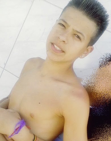 Eu sei que às vezes é foda, da vontade de parar, mas se eu parar quem vai ter história pra poder contar?
