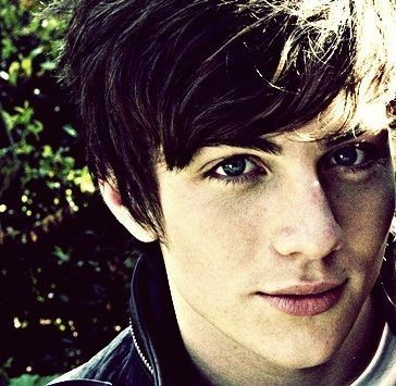 BraveryIsntFree's profile picture. If you truly want bravery, I suggest you break out your coin purse. || 18 || Squire to @BoyOnTheThrone. || Cupbearer to @7KingdomsRMine.