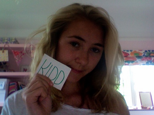 Vince Kidd 2 win the voice!!! he followed me on Saturday 26th May 2012 at 8:11!!!!!! x Im a true fan :)