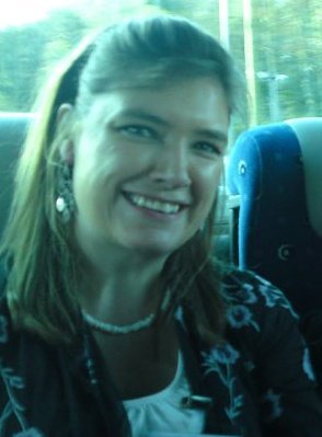 Dr Fiona Reynolds. Facility Manager and Animal behaviourist and nutritionist. 

Passionate about Animal welfare, NC3Rs

Peace love Unity✌️