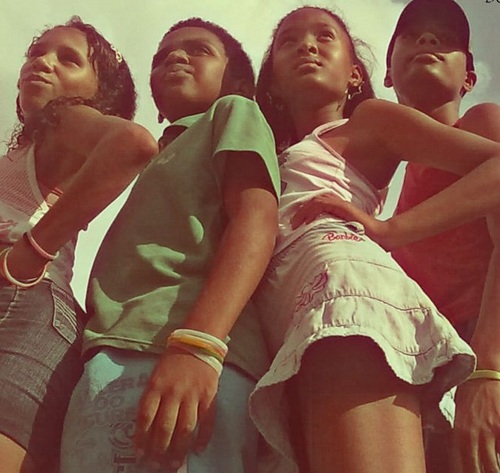 Twitter Oficial da BeautifulStar  ( CD MY PARTY BAIXE ) http://t.co/DOlt8aGj  .. Novo CD chegando 2013♥