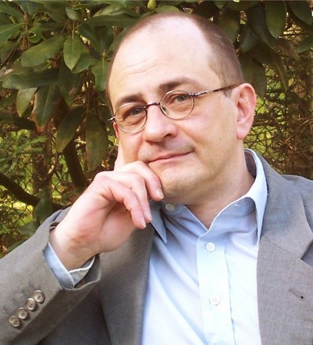 Autor, Journalist, Korrektor - bloggt in ABFALL AUS DER WARENWELT (http://t.co/xO2N0H1GKF)