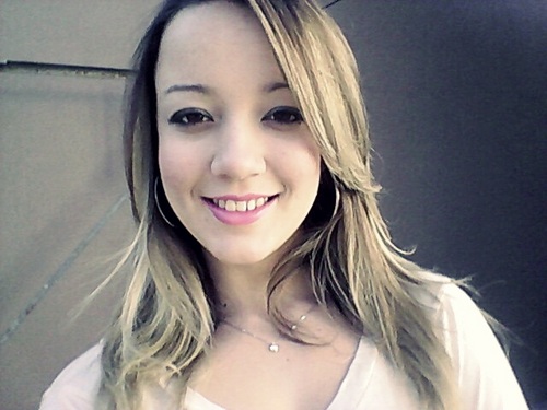 -- Sou como um cubo mágico, tem milhares de maneiras de decifrar, mas só quem tem paciência consegue...
 (Overdose do Pecado)
 fallow - me!  #Kisses ;**