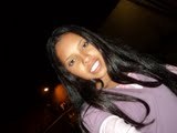• 'Biografia {?}
Fala sério! Como vou resumir minha
vida aki no twitter?
;P
